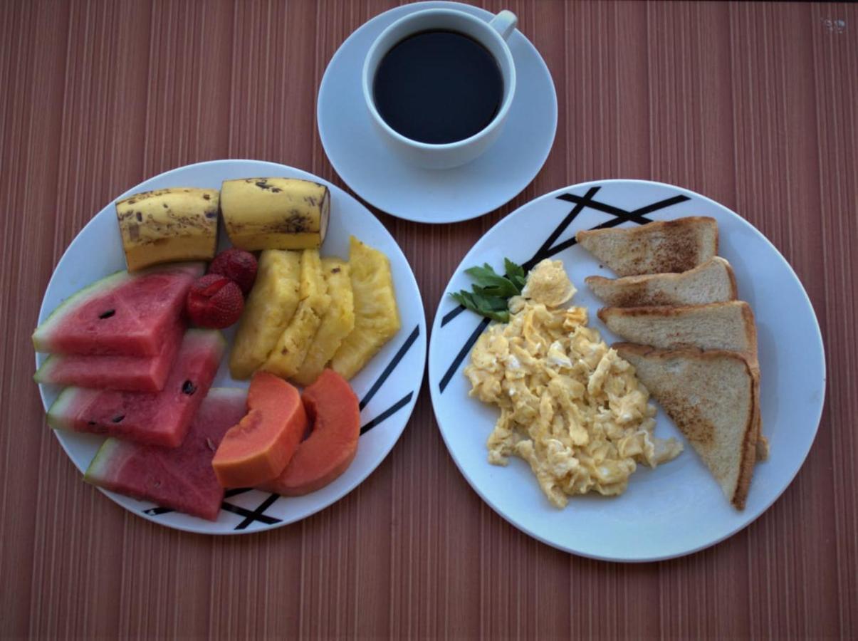 Bed and Breakfast Rancho Huacatay Monteverde Exterior foto