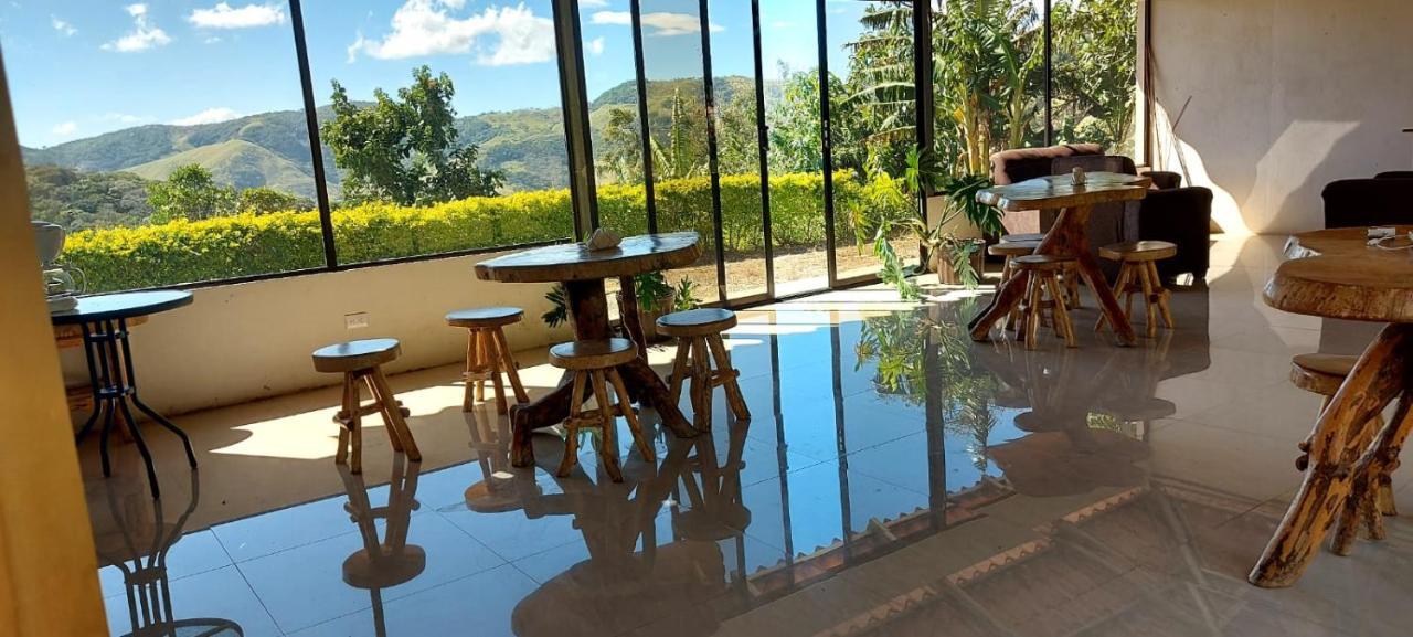 Bed and Breakfast Rancho Huacatay Monteverde Exterior foto